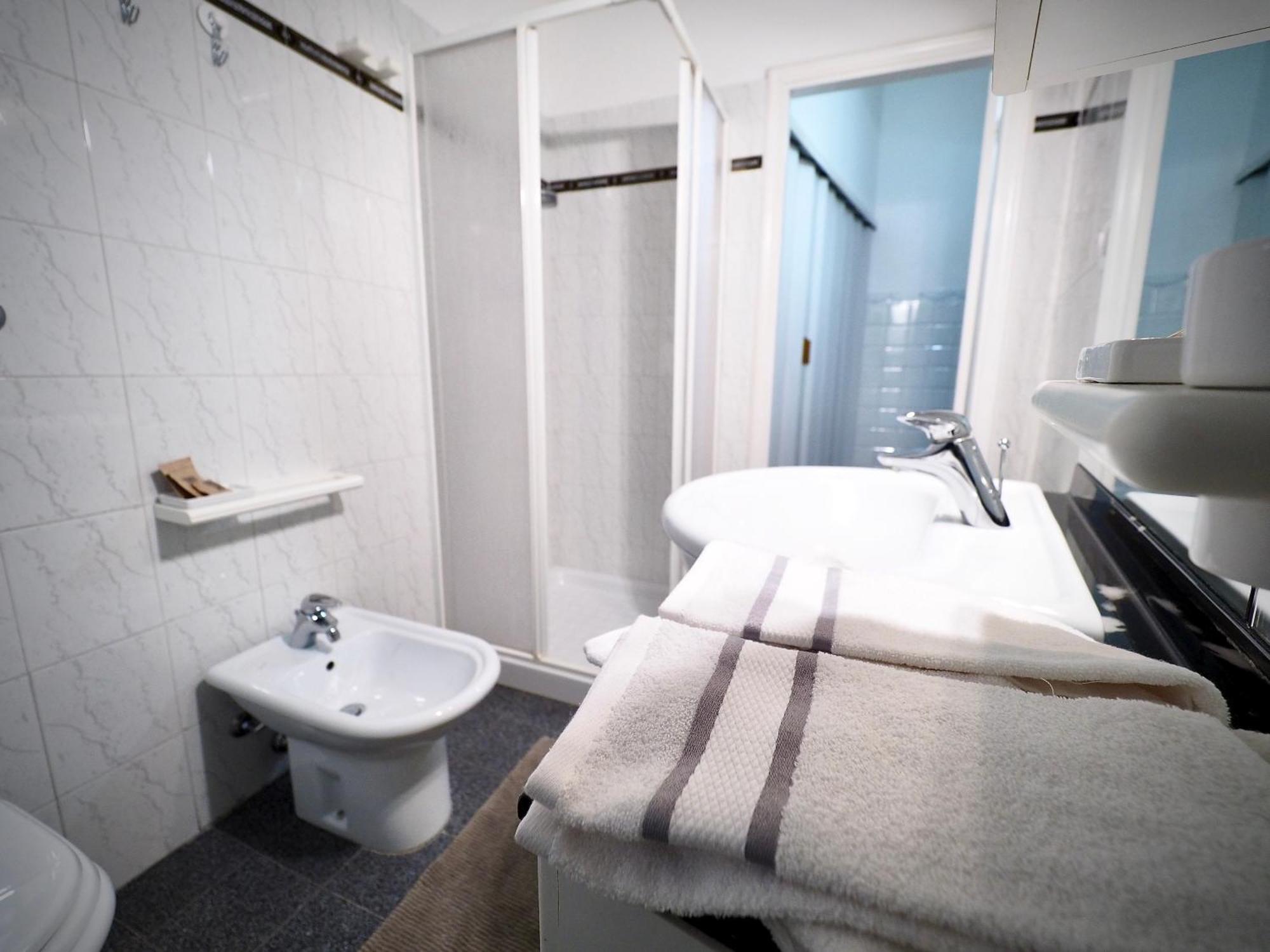 Dimora Sarzano Acquario - Genovabnb It Apartment Luaran gambar