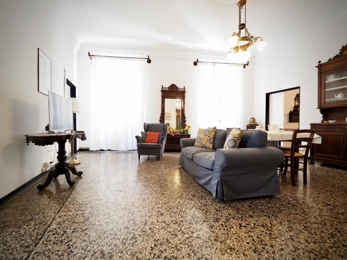 Dimora Sarzano Acquario - Genovabnb It Apartment Luaran gambar